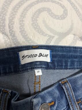 Studio Blue Women's Light Blue Denim Jeans - 27